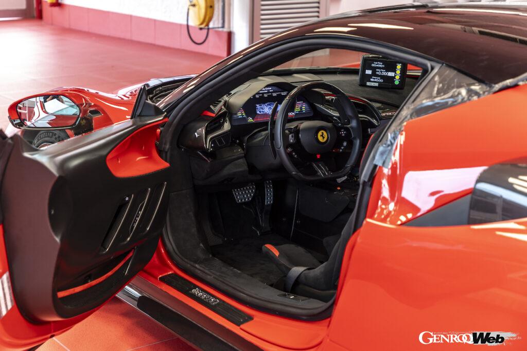 「「フェラーリ SF90 XX ストラダーレ」がSF90ストラダーレの記録を1.4秒更新してフィオラノの市販車最速マシンに」の2枚目の画像