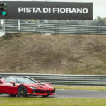 「「フェラーリ SF90 XX ストラダーレ」がSF90ストラダーレの記録を1.4秒更新してフィオラノの市販車最速マシンに」の4枚目の画像ギャラリーへのリンク