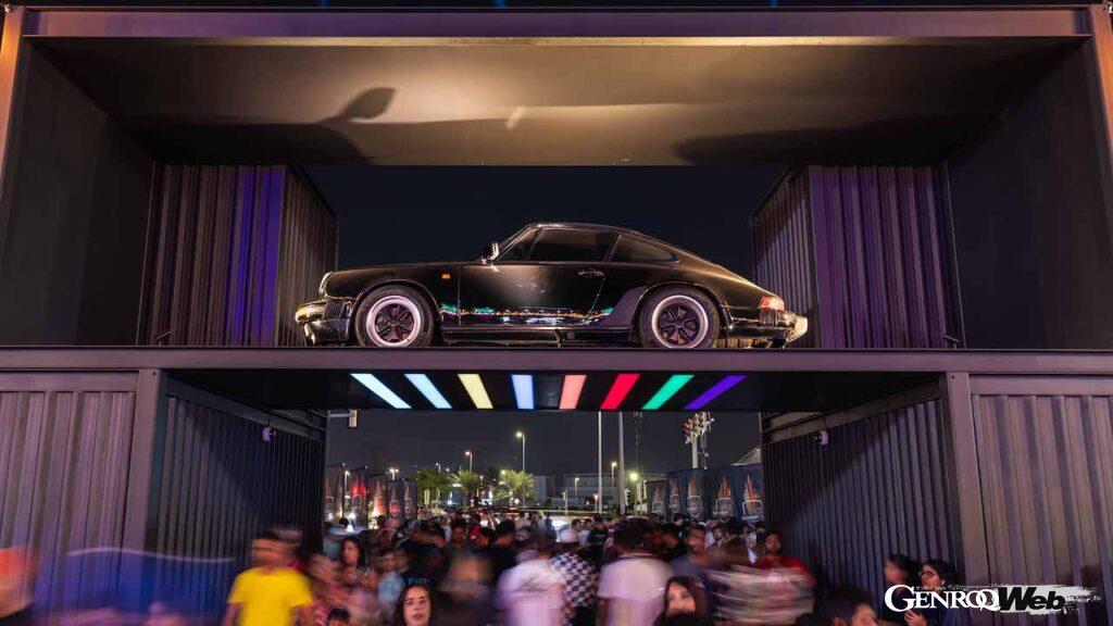 「ポルシェが中東ドバイでイベントを開催「ギネス記録の超巨大911バルーンも登場」」の2枚目の画像
