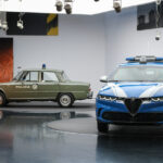 トリノで行われた「トナーレ」国家警察車両の引き渡し式には、ジュリア スーパー 1600も展示された。