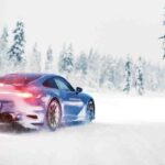 「911で雪上トレーニング「ポルシェ・アイス・エクスペリエンス」にレーサーのカタリーナ・キヴァロヴァが挑戦」の12枚目の画像ギャラリーへのリンク