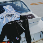 「お年玉で買いたい「ポルシェ 911カレラ RS 2.7」デビュー50周年記念ウェアは日本限定1000着」の4枚目の画像ギャラリーへのリンク