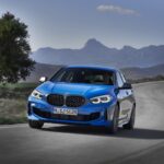 「【独スポーツFF比較】「フォルクスワーゲン ゴルフ GTI」と「BMW M135i xDrive」の決定的な立ち位置の違い」の9枚目の画像ギャラリーへのリンク