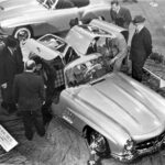 「「メルセデス・ベンツ 300 SL クーペ」が起こしたセンセーションとは？「史上初のガルウィングドア採用市販車」」の10枚目の画像ギャラリーへのリンク