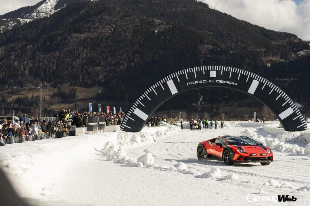 「全天候スーパースポーツ「ランボルギーニ ウラカン ステラート」が氷上サーキットで走行性能アピール」の4枚目の画像