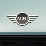 「新型MINI 3ドアに待望の内燃機関1.5リッター直3「MINI クーパー C」と2.0リッター直4「MINI クーパー S」が登場」の8枚目の画像ギャラリーへのリンク