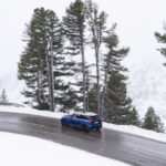 「フル電動「MINI クーパー SE」が雪上でも走行性能を発揮する理由は「フロア下のバッテリーが生む低重心」」の9枚目の画像ギャラリーへのリンク