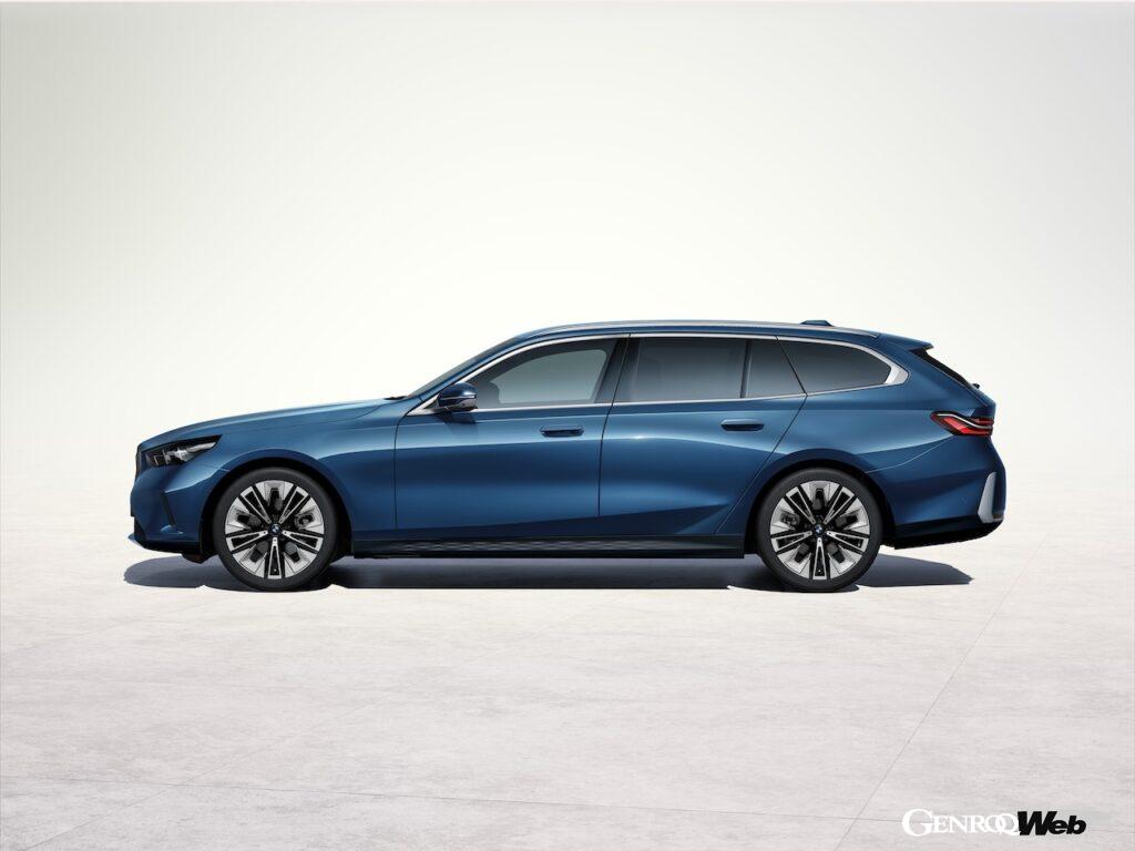 「新型「BMW 5シリーズ ツーリング」が日本販売開始「ステーションワゴン初フル電動モデルも」【動画】」の16枚目の画像
