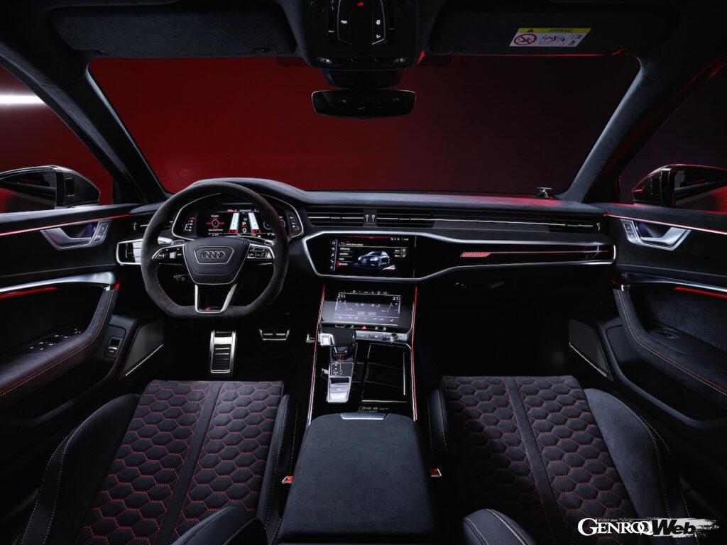 アウディ RS 6シリーズの頂点に立つハイパフォーマンス仕様「RS 6 アバント GT」のインテリア。