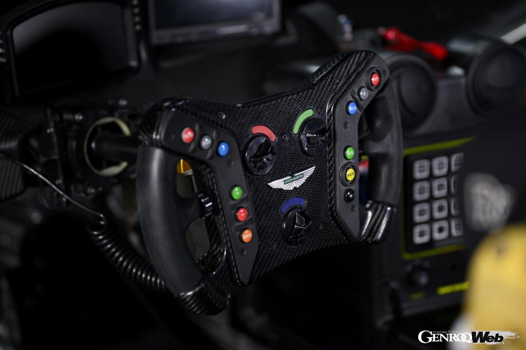 「市販仕様と同時発表の「アストンマーティン ヴァンテージ GT3」は空力と電子制御が大幅に進化【動画】」の11枚目の画像