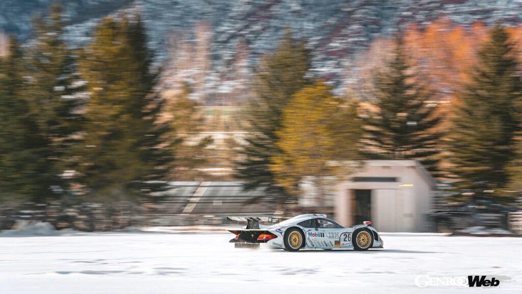 「アイスレースでル・マン24時間ウイナー「ポルシェ 911 GT1」が見事な雪上ドリフトを披露」の13枚目の画像