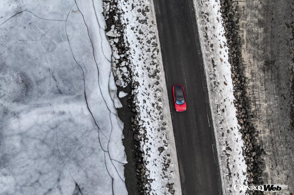 「「MINI カントリーマン S ALL4」がアイスランドに上陸「極寒の火山地帯で走破性能を発揮」」の13枚目の画像