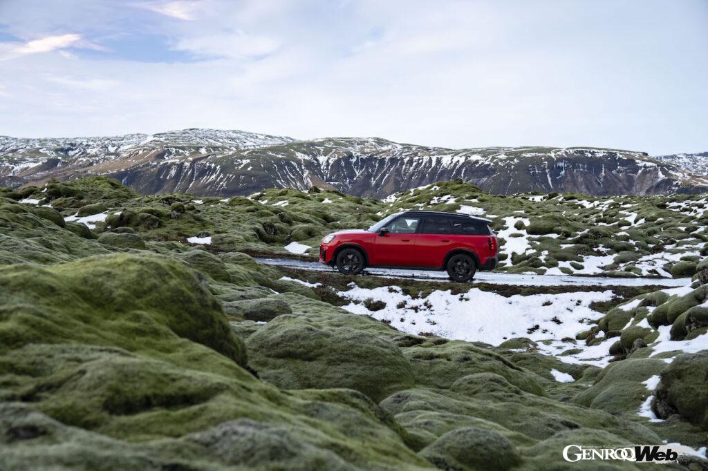 「「MINI カントリーマン S ALL4」がアイスランドに上陸「極寒の火山地帯で走破性能を発揮」」の30枚目の画像