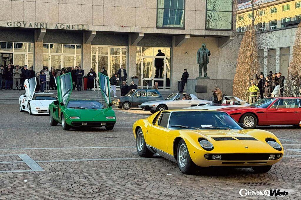1966年発表のランボルギーニ・ミウラ、1974年発表のカウンタックLP400、1990年発表のディアブロ。思えばランボルギーニの歴史はガンディーニの歴史そのものでもある。その一方で後方に写るイノチェンティ・ミニ、フィアットX1/9など大衆モデルに与えた影響も忘れてはならない。