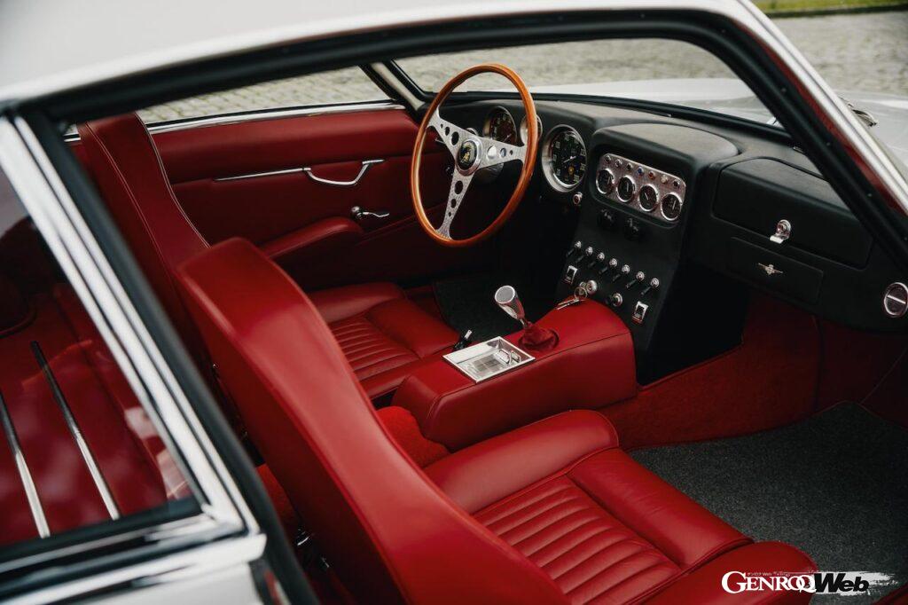 「現存する最古のランボルギーニ市販モデル「350 GT」がレストアを終えてオーナーの待つジュネーブに帰還」の20枚目の画像