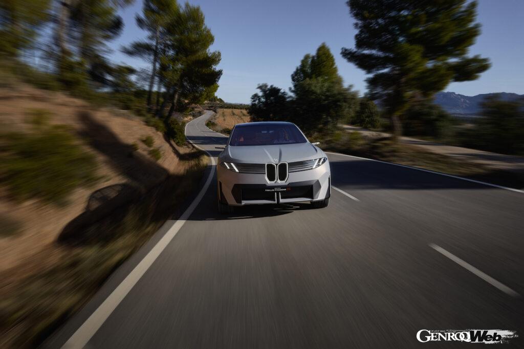 「次世代SAVを予告する「BMW ビジョン ノイエ クラッセ X」をワールドプレミア「ハンガリーで2025年から生産開始」【動画】」の21枚目の画像