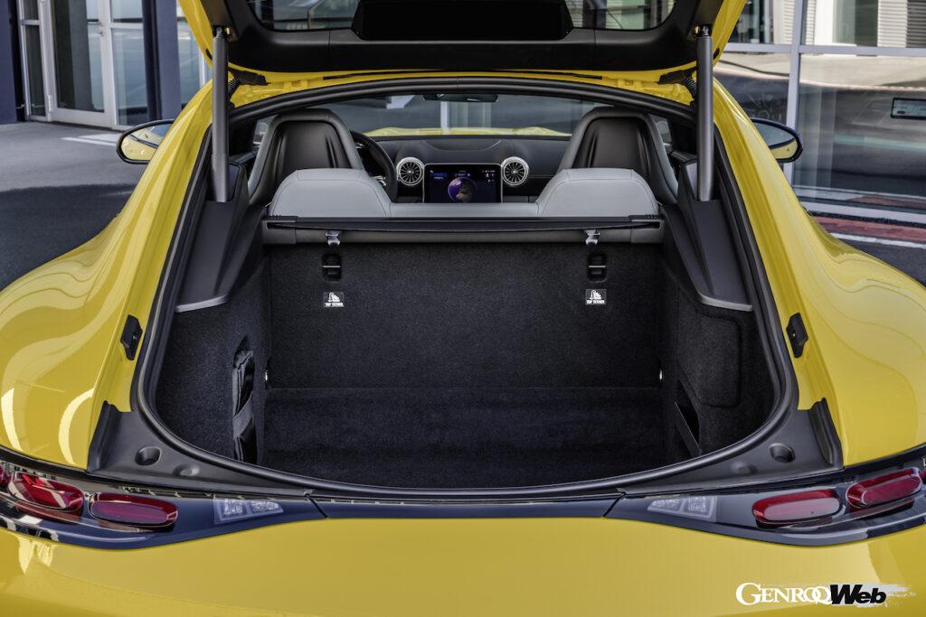 「「メルセデス AMG GT 43 クーペ」がデビュー「F1由来の電動ターボ搭載の2.0リッター直4の最高出力は426PS」」の17枚目の画像