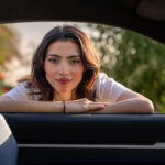 「F1参戦の期待がかかるアムナ・アル・クバイシが故郷UAEの砂漠を「ポルシェ 911 ダカール」で疾走【動画】」の11枚目の画像ギャラリーへのリンク