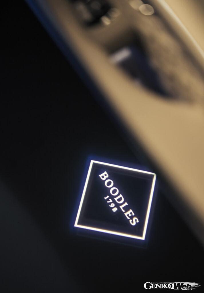 「ベントレーがセンターコンソールにダイヤが輝く「ブードルス コミッション コンチネンタル GTC」を公開」の11枚目の画像