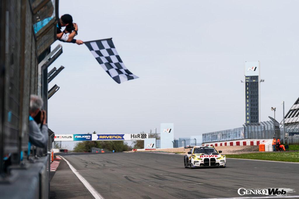 「3台の「BMW M4 GT3」がニュルブルクリンク24時間予選レースで上位入賞「24時間レース制覇に向けて上々の結果」」の26枚目の画像