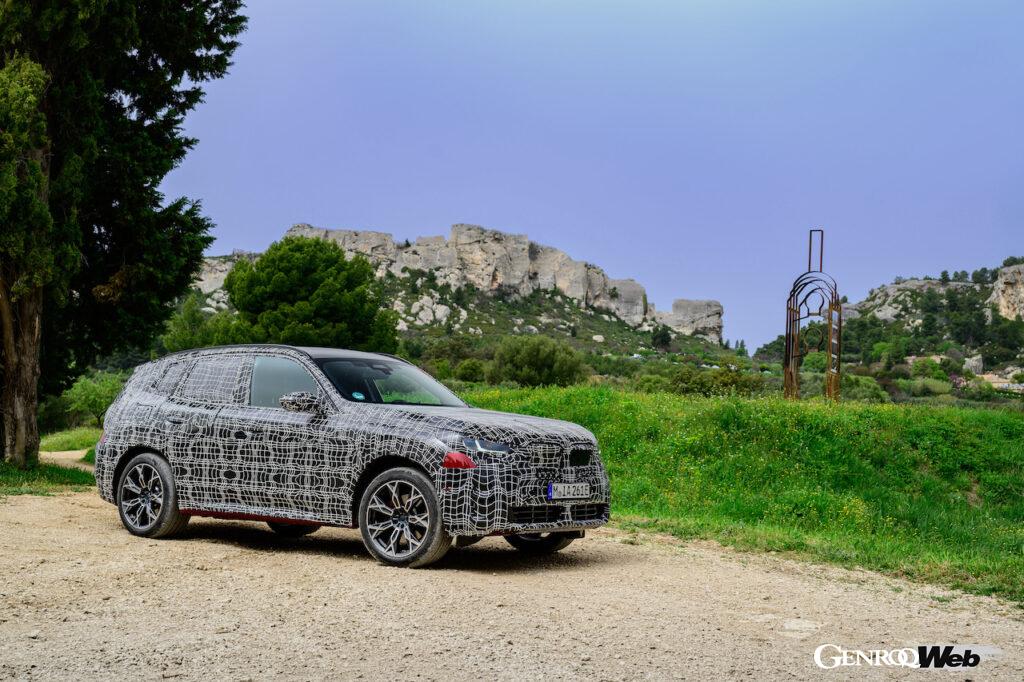 「数週間後にワールドプレミアされる4代目「BMW X3」が南仏ミラマスで最終テストを完了」の26枚目の画像