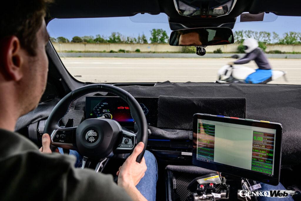 「数週間後にワールドプレミアされる4代目「BMW X3」が南仏ミラマスで最終テストを完了」の33枚目の画像