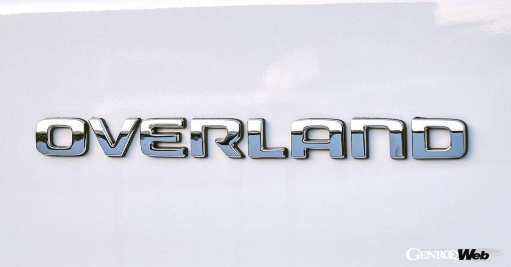 「特別仕様車「ジープ コマンダー オーバーランド」が200台限定デビュー「スウェード素材を使ったインテリア」」の3枚目の画像