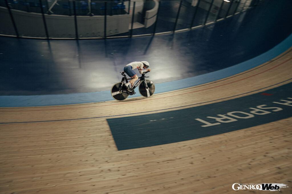 「パリ五輪に向けてロータスが英国代表用「トラックバイク」を公開「ホープ・テクノロジーと共同開発」」の4枚目の画像