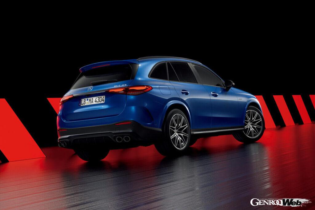 「「1000万円超級の高性能SUV」最新の「メルセデスAMG GLC 43」とモデル末期の「BMW X3 M」を比較」の1枚目の画像