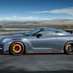 「最新「日産 GT-R」は「ポルシェ 911」にどこまで肉薄したか最強グレードでスペック比較」の7枚目の画像ギャラリーへのリンク