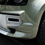 「英国車の気品を引き立てるカーンデザインのホイールを装着した「ランドローバー ディフェンダー90」」の6枚目の画像ギャラリーへのリンク