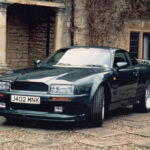 1988年バーミンガム・ショーで登場した「ヴィラージュ」。0-60マイル（97km/h）加速6.5秒、最高速度254km/hとアナウンスされた。