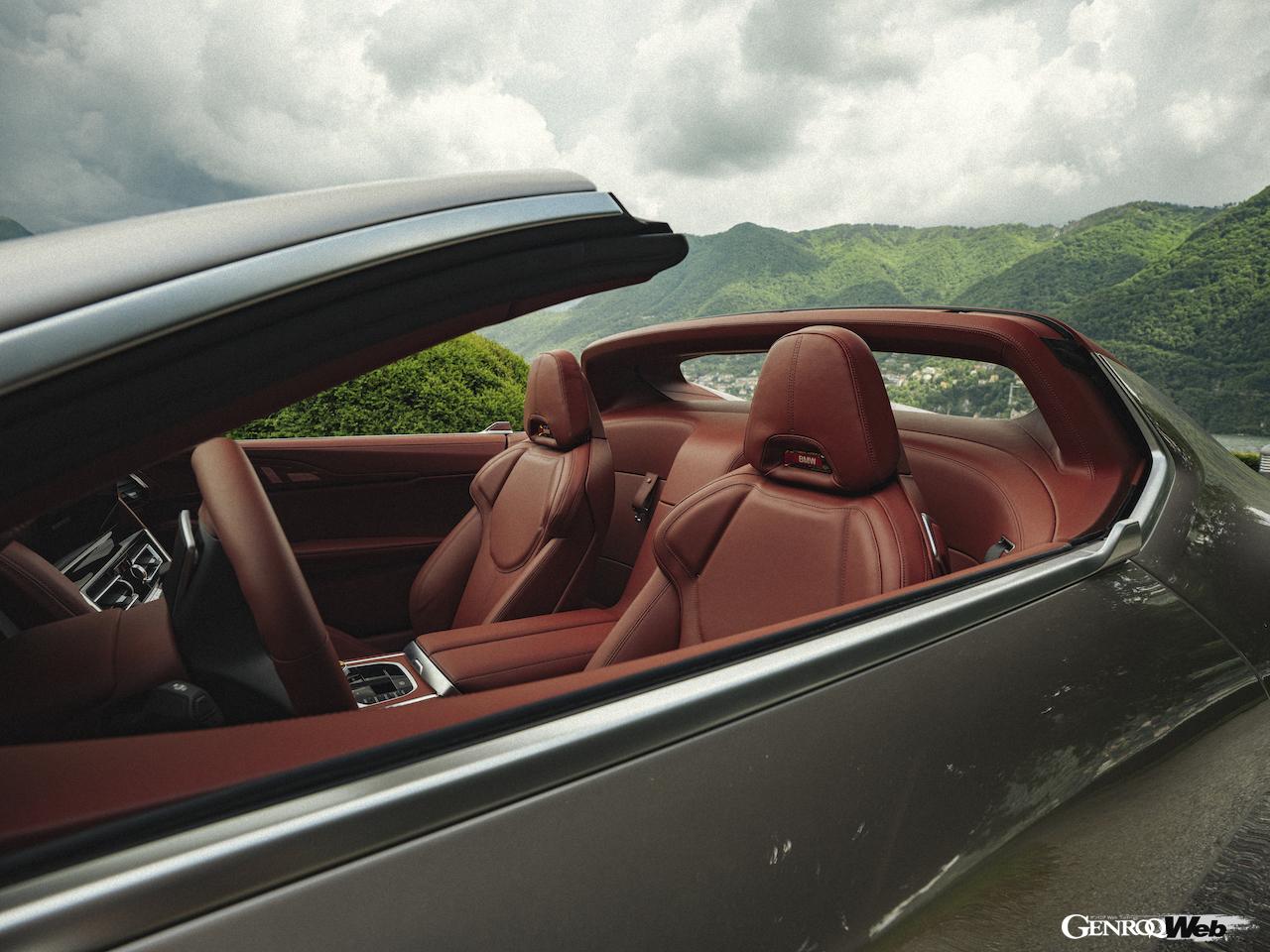 「贅沢なロングドライブを楽しむ2シーター「BMW コンセプト スカイトップ」がオマージュした往年のモデルとは？」の8枚めの画像