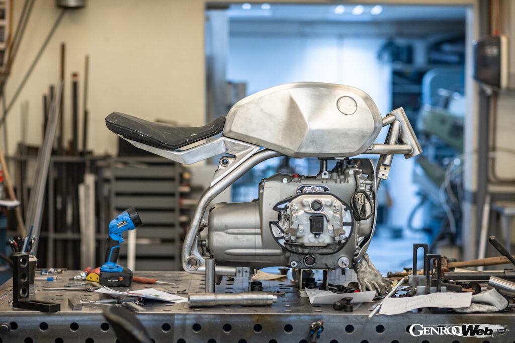 「クラシカルな空冷ビッグボクサーを彷彿させる「BMW R20 コンセプト」をイタリア・コモ湖で公開【動画】」の14枚目の画像