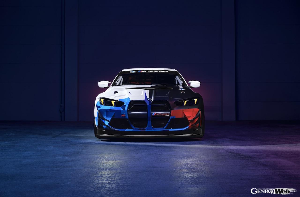 「BMWがGTカテゴリーレーシングカー「M4 GT3 エボ」を初公開「チームやドライバーの声を反映」【動画】」の18枚めの画像