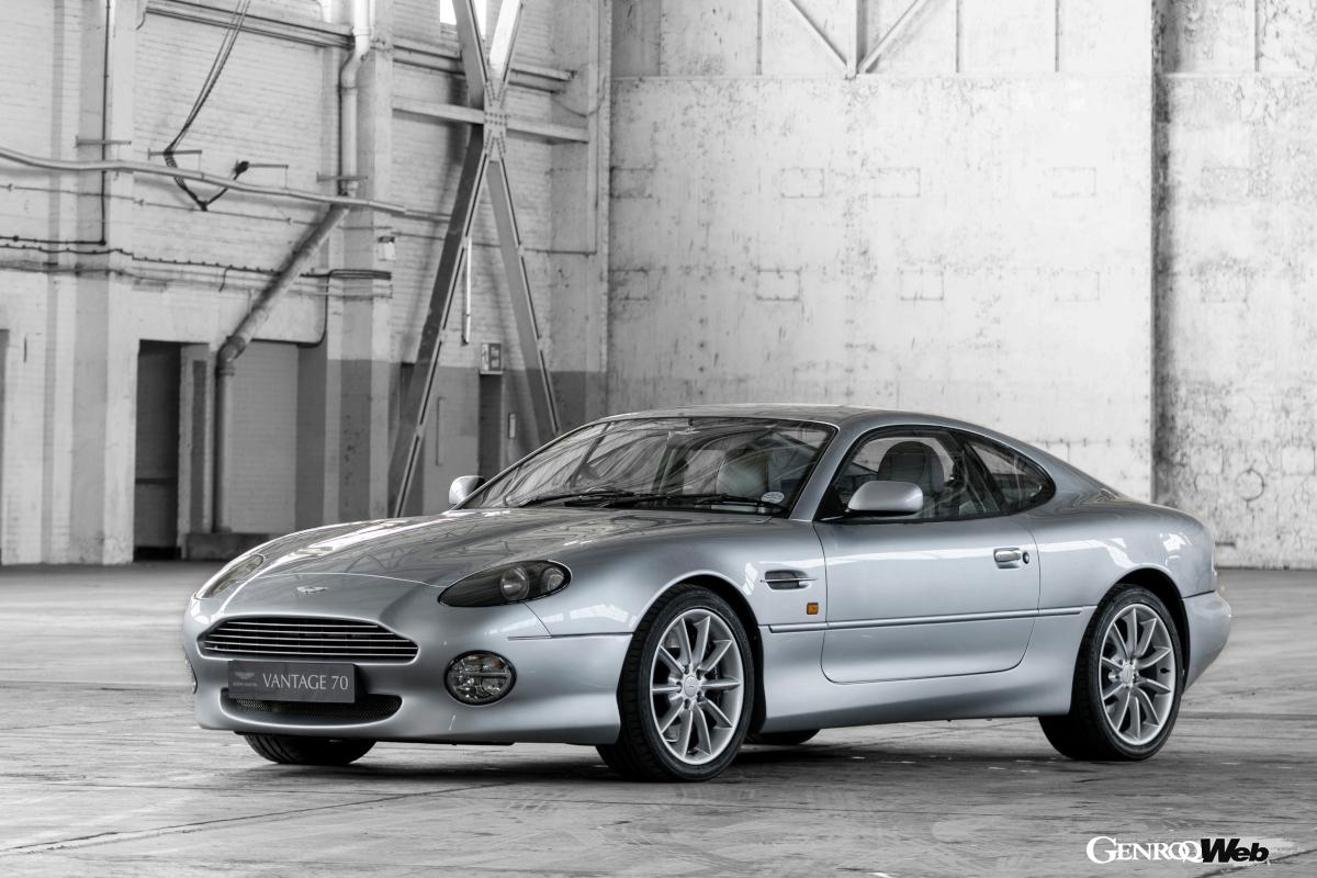 V12エンジンを搭載したハイパフォーマンス・バージョン「DB7 V12 