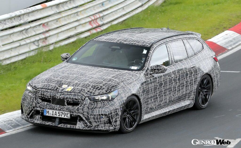 「【スクープ！】 3代目となる新型「BMW M5 ツーリング」がニュルブルクリンクでテスト走行」の1枚目の画像