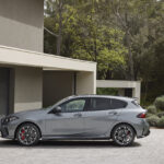 「新型「BMW 1シリーズ」がデビュー「待望の48Vマイルドハイブリッド導入するなど幅広いパワートレイン展開」」の2枚目の画像ギャラリーへのリンク