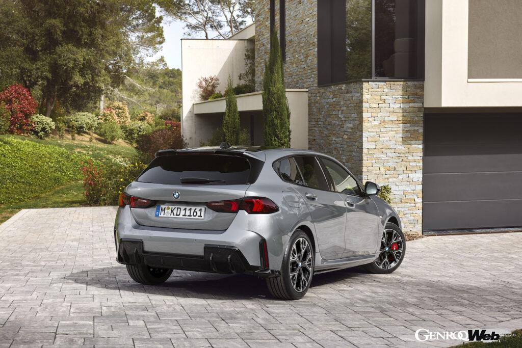 「新型「BMW 1シリーズ」がデビュー「待望の48Vマイルドハイブリッド導入するなど幅広いパワートレイン展開」」の4枚目の画像