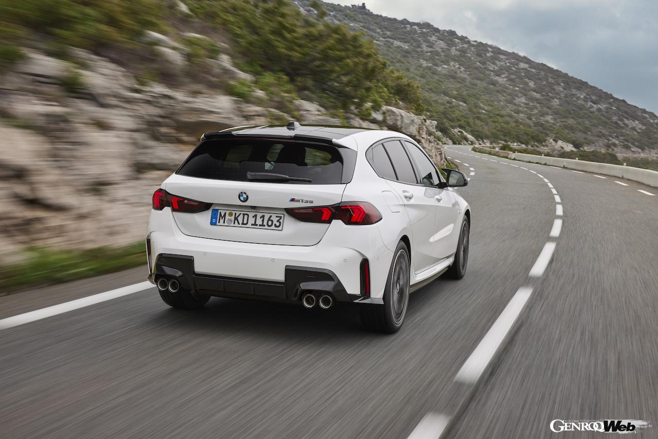 「新型「BMW 1シリーズ」がデビュー「待望の48Vマイルドハイブリッド導入するなど幅広いパワートレイン展開」」の43枚めの画像
