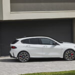 「新型「BMW 1シリーズ」がデビュー「待望の48Vマイルドハイブリッド導入するなど幅広いパワートレイン展開」」の21枚目の画像ギャラリーへのリンク