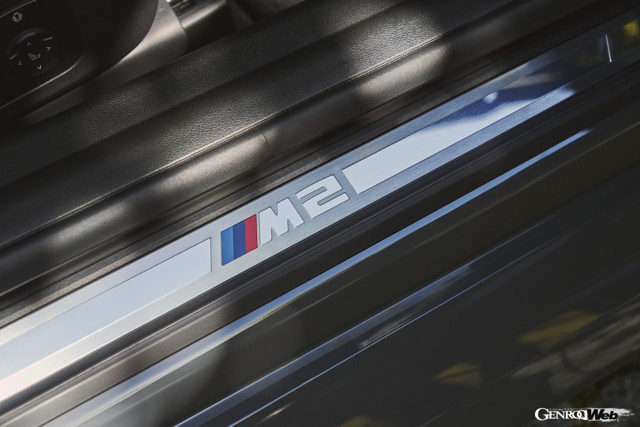 「改良新型「BMW M2」がデビュー「3.0リッター直6ツインターボが486PSにパワーアップ」【動画】」の25枚めの画像