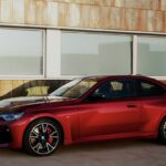 「内外装をアップデートした改良新型「BMW 2シリーズ クーペ」が登場「M240i xDriveの最高出力は379PS」」の2枚目の画像ギャラリーへのリンク