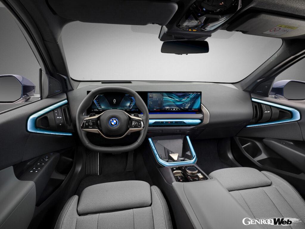 4代目に進化した新型「BMW X3 30e xDrive」のインテリア。