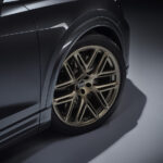 「アウディSUV史上最強を誇る「RS Q8 パフォーマンス」がデビュー「ニュルで市販SUV最速7分36秒698を記録」」の15枚目の画像ギャラリーへのリンク