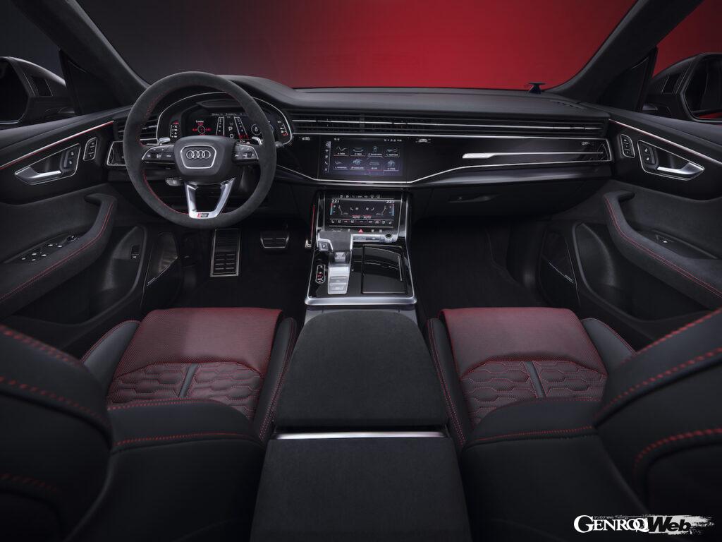 「アウディSUV史上最強を誇る「RS Q8 パフォーマンス」がデビュー「ニュルで市販SUV最速7分36秒698を記録」」の46枚目の画像