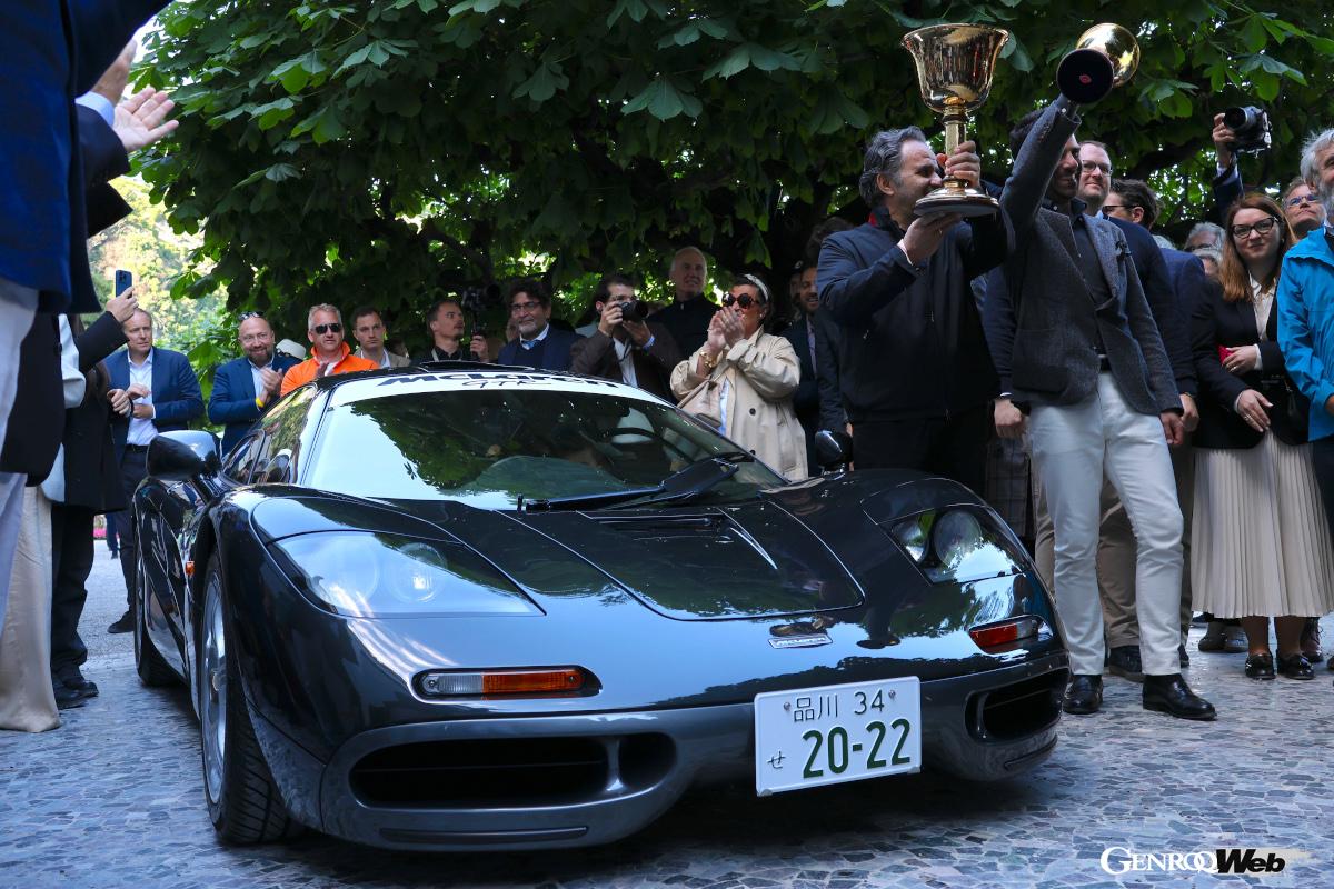 招待者投票「コッパ・ドーロ」を受賞した1995年マクラーレンF1。