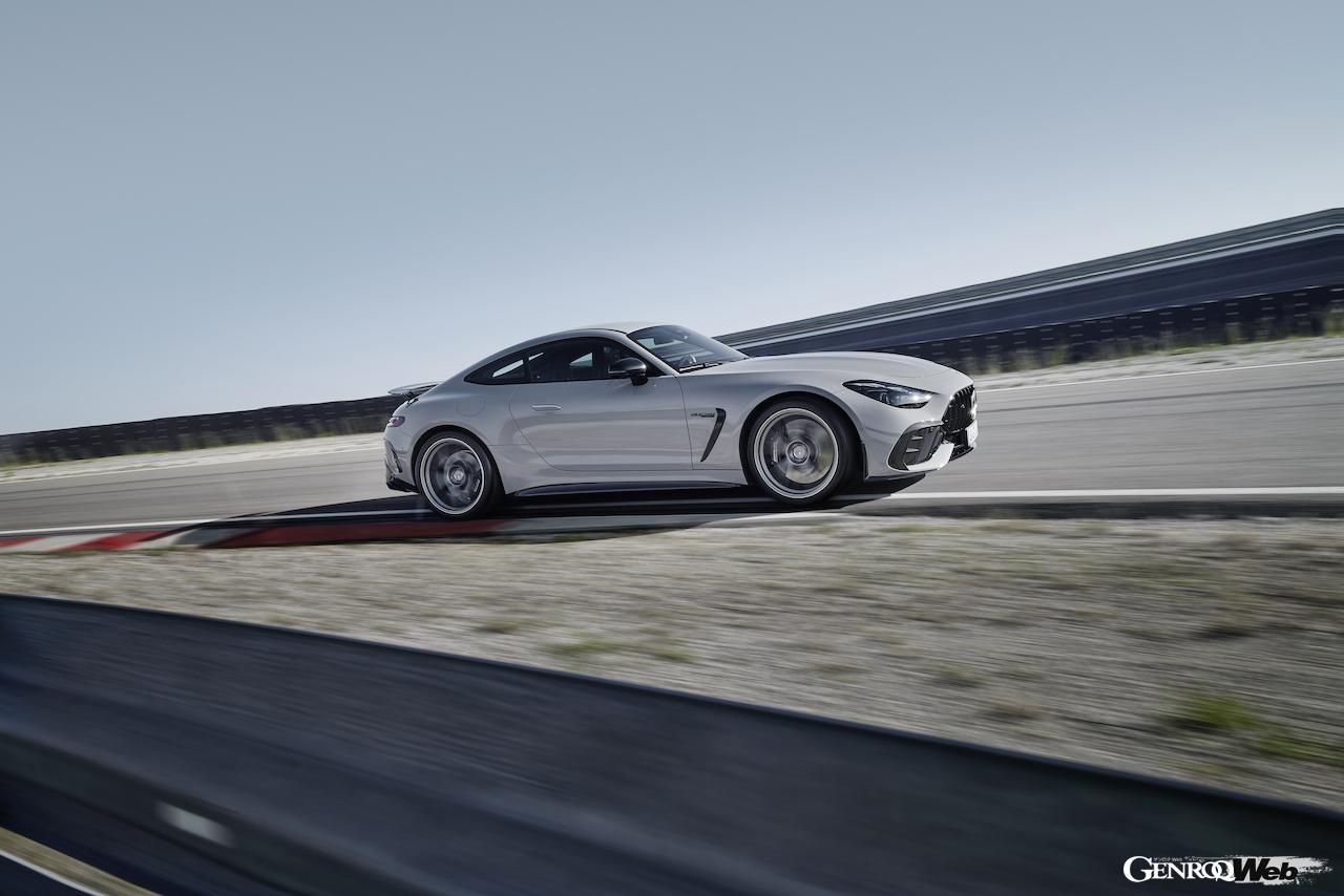 「新エアロ導入の「メルセデス AMG GT 63 プロ 4MATIC+」がデビュー「公道の快適性とサーキットの走行性能を両立」」の21枚めの画像