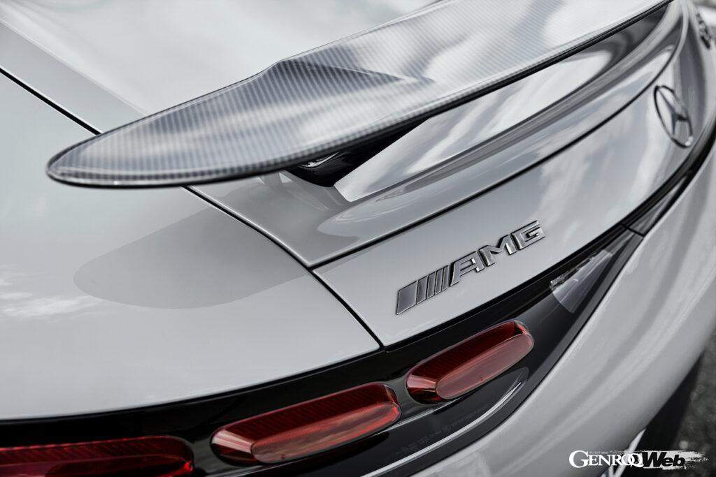 「新エアロ導入の「メルセデス AMG GT 63 プロ 4MATIC+」がデビュー「公道の快適性とサーキットの走行性能を両立」」の29枚目の画像