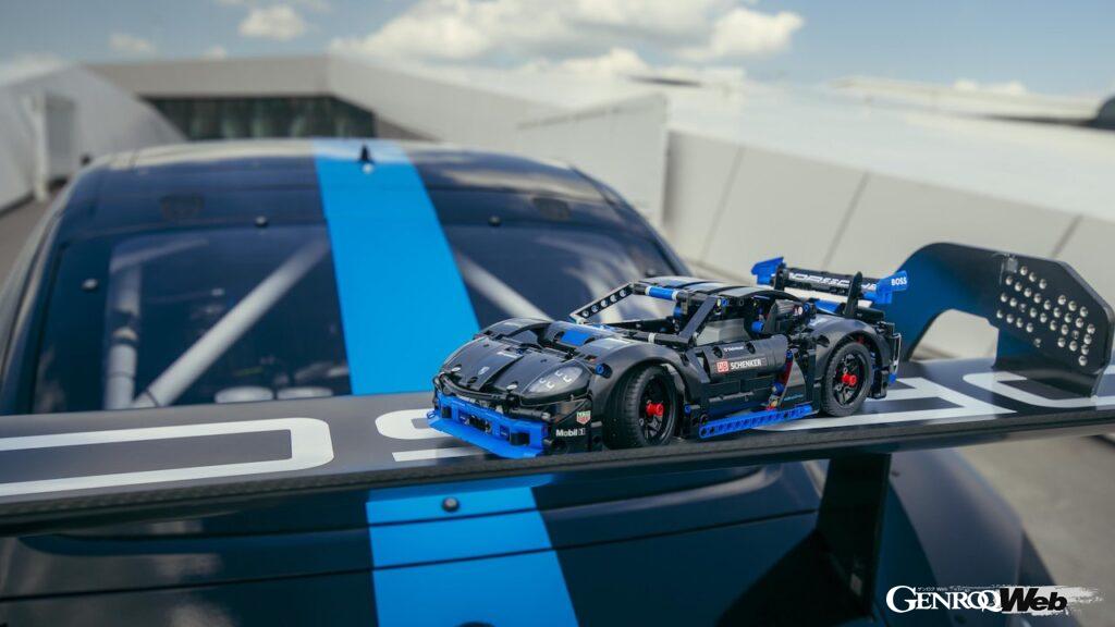 「精巧なメカニズムの「レゴ テクニック ポルシェ GT4 eパフォーマンス」が登場「ラジコンとして走行も」」の11枚目の画像